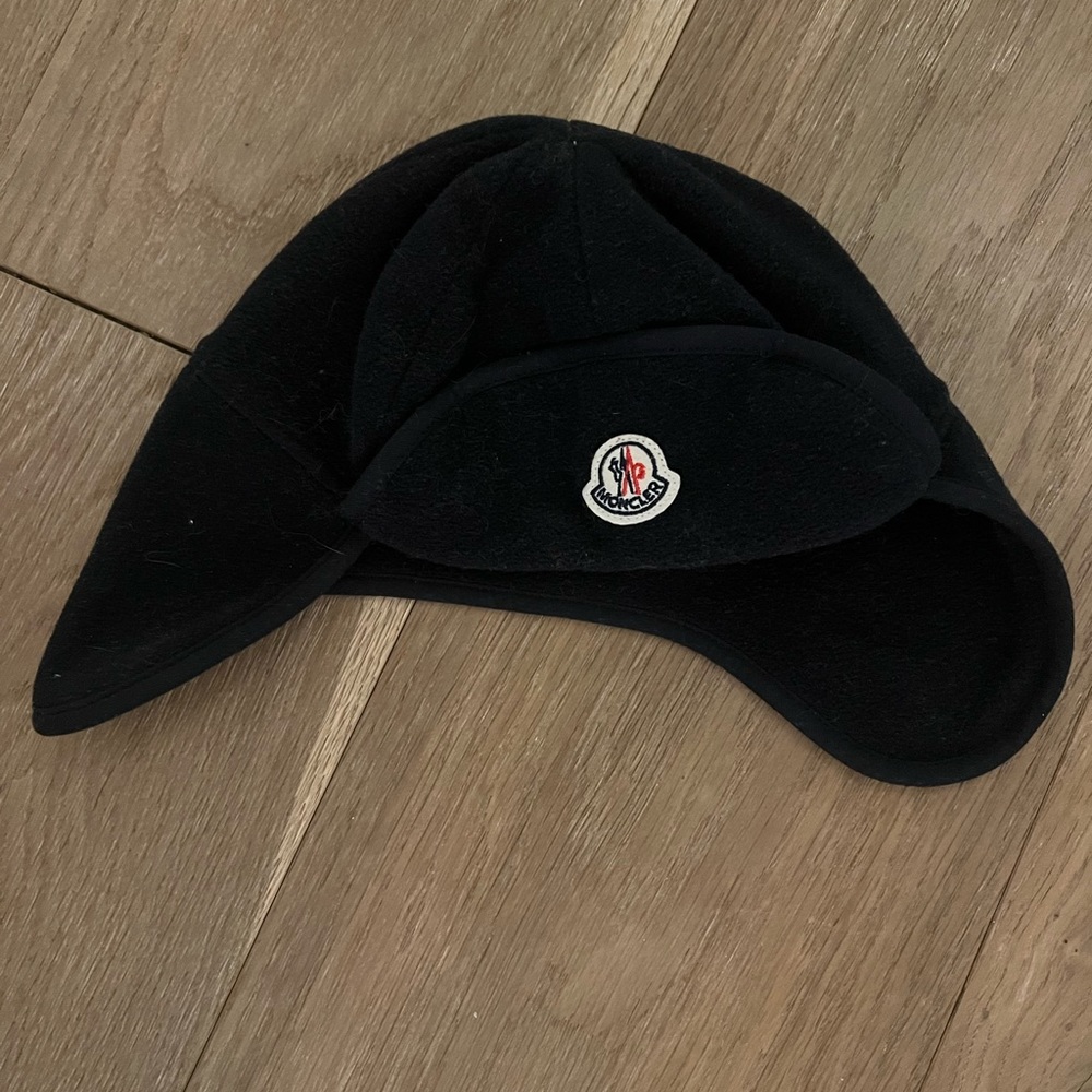 Moncler aviator hat